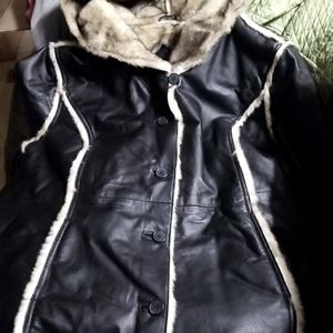 Dennis Basso 100% leather faux fur lining coat. 2X Black leather faux fur trim.
